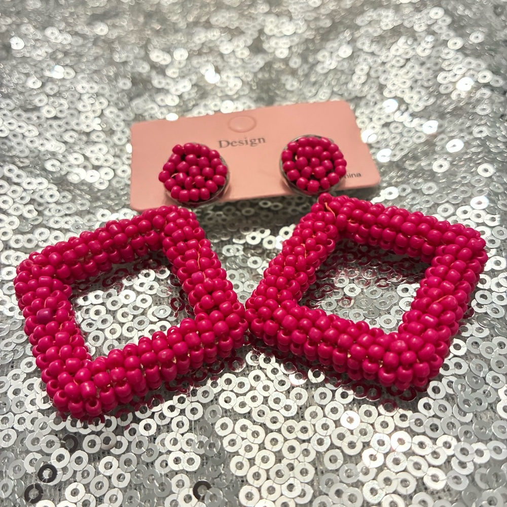 Pink Beaded Square Earrings - Picture 3 of 4